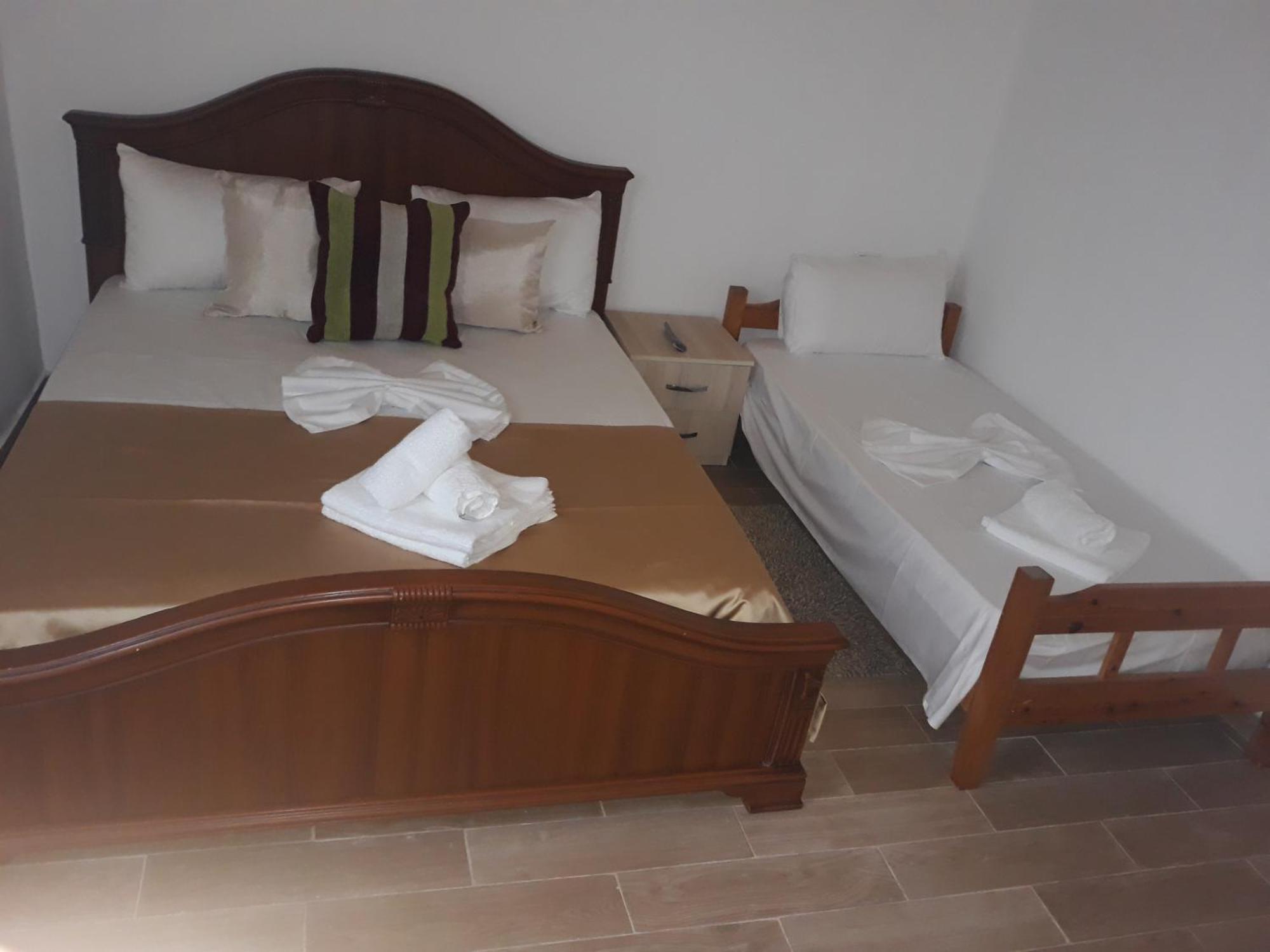 Vila Disha Tirana Kamer foto