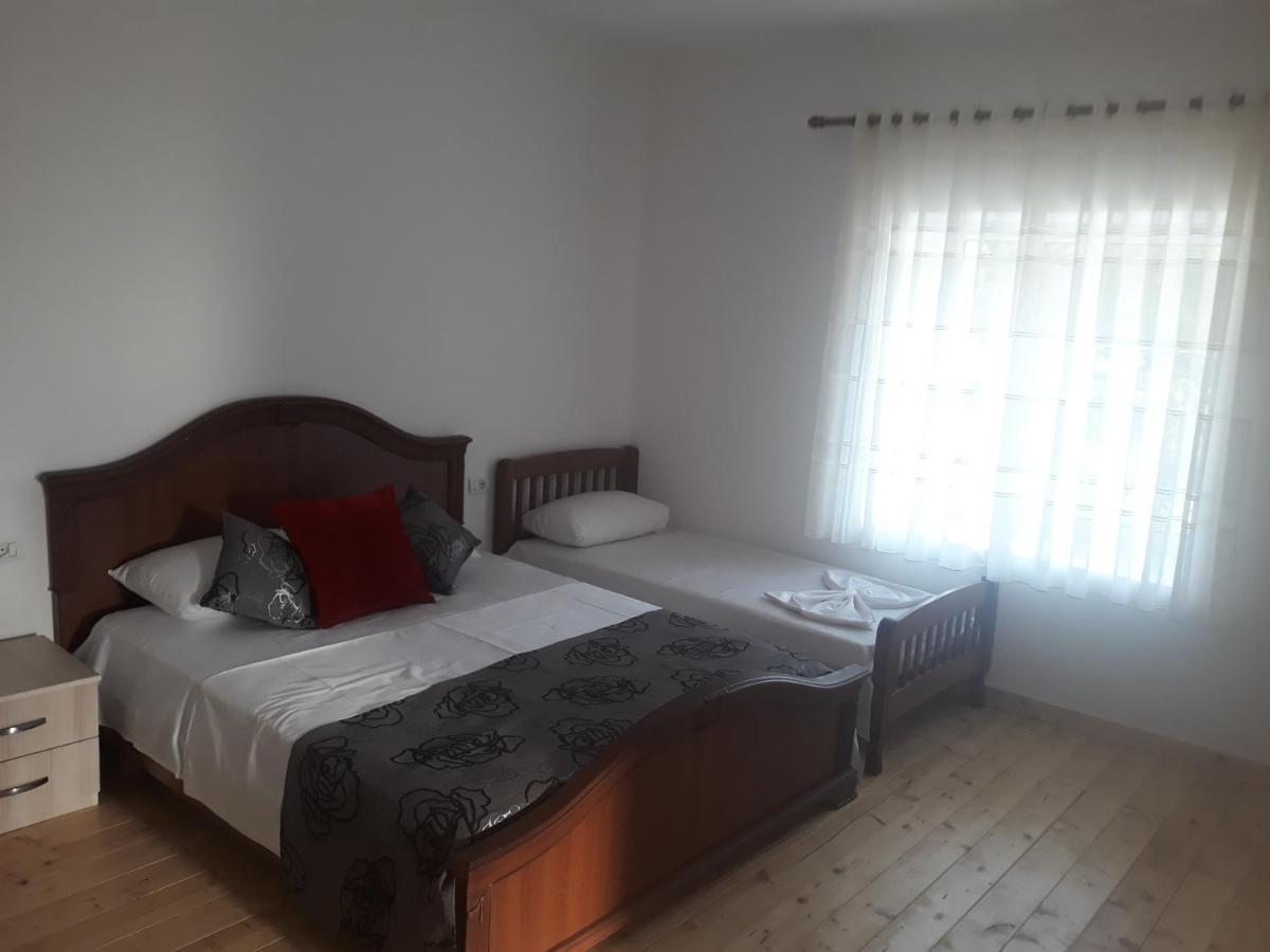 Vila Disha Villa Tirana Buitenkant foto